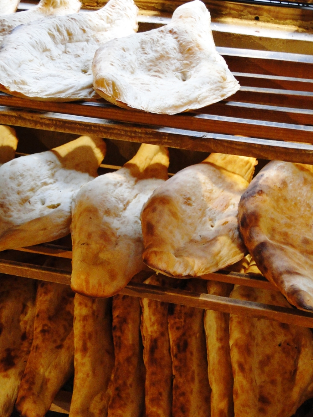 Some of the Best Bread in Georgia Is Found on the Side of the Highway geotv.ge